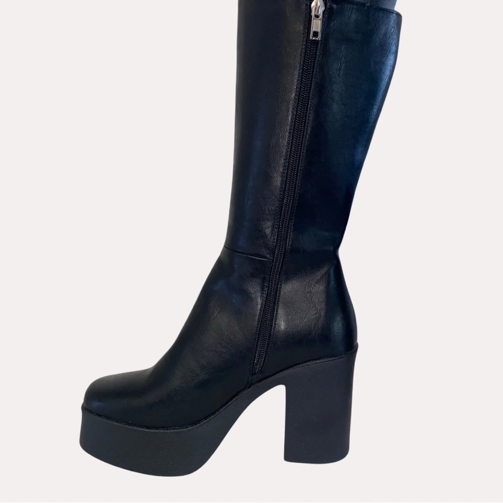 LaModa Knee High Leather Platform Boots